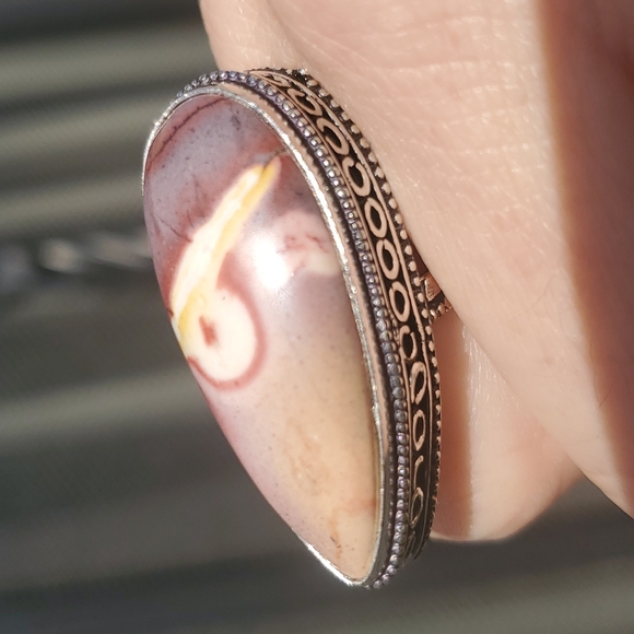 New Oversized Mookaite Jasper 925 Silver Statement Ring. - Picture 8 of 16